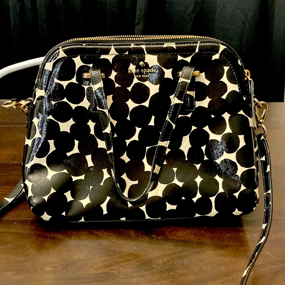 Kate spade black and white crossover